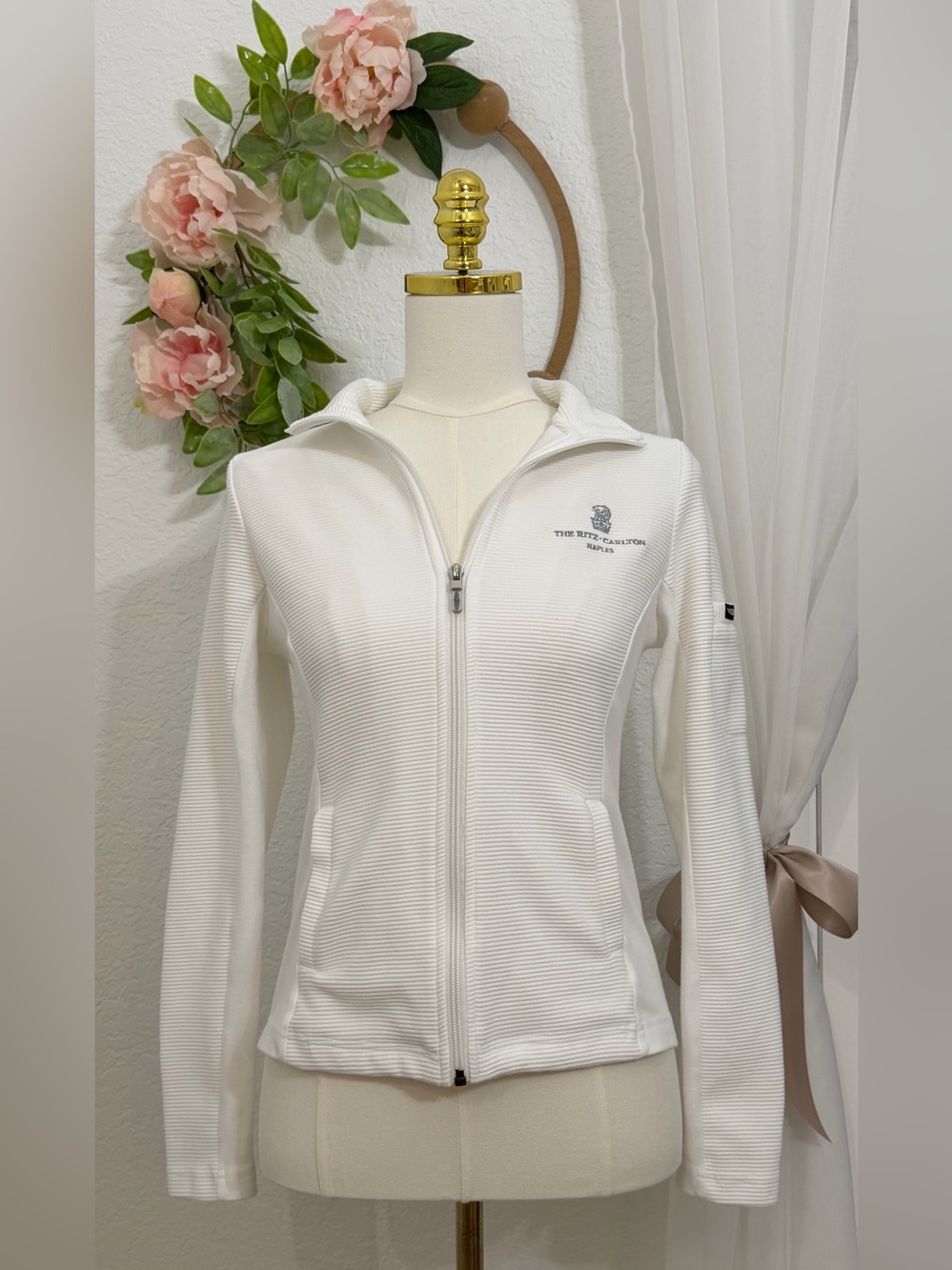 Straight Down Jacket Womens White Ritz Carlton Naples Golf Full Zip Size XS EUC